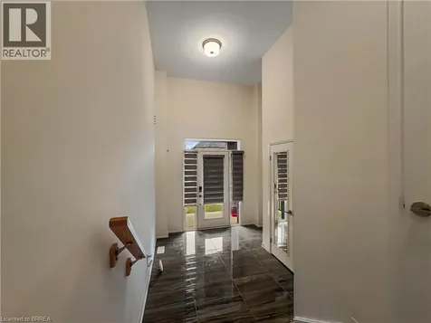 14 Brewis Street Paris ON N3L 3E3