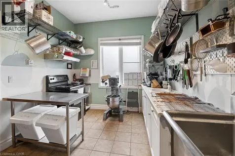 8 Regina Street Waterloo ON N2J 2Z8