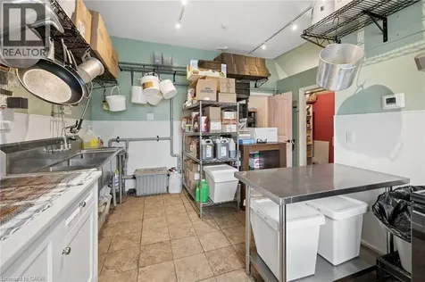 8 Regina Street Waterloo ON N2J 2Z8