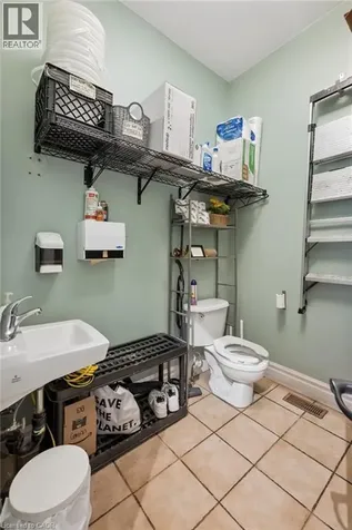 8 Regina Street Waterloo ON N2J 2Z8