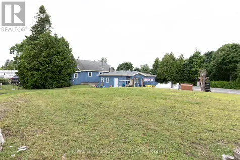 817 Pike Bay Road Northern Bruce Peninsula ON N0H 2T0