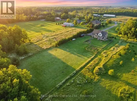 4760 Nassagaweya-puslinch Townline Puslinch ON N0B 2J0