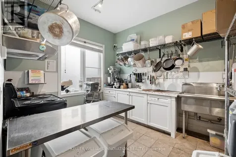 8 Regina Street North Waterloo ON N2J 2Z8