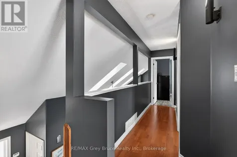 102 Mary Avenue West Georgian Bluffs ON N4K 5N5