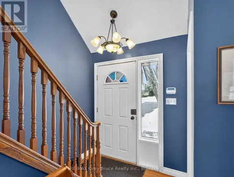 102 Mary Avenue West Georgian Bluffs ON N4K 5N5
