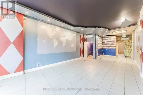 3212 Danforth Avenue Toronto (oakridge) ON M1L 1C1