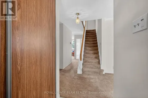 97 Huntsman Crescent Ottawa ON K2M 1H8