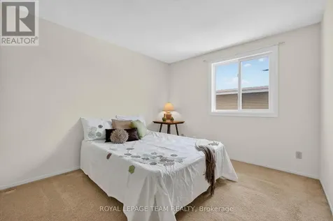 97 Huntsman Crescent Ottawa ON K2M 1H8