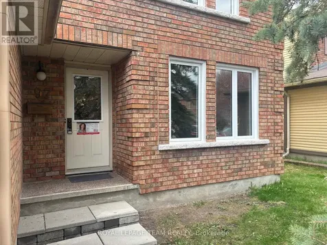 97 Huntsman Crescent Ottawa ON K2M 1H8