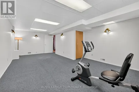 97 Huntsman Crescent Ottawa ON K2M 1H8
