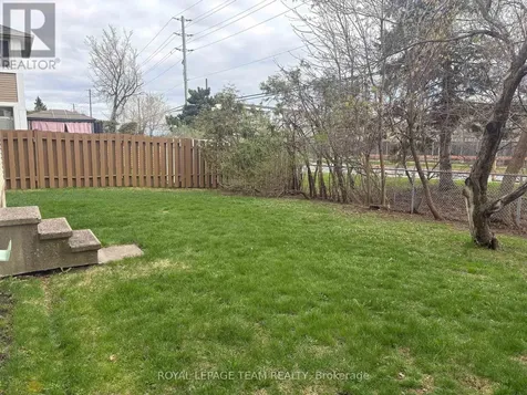 97 Huntsman Crescent Ottawa ON K2M 1H8