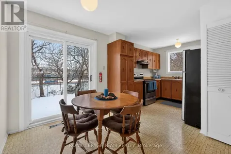 97 Huntsman Crescent Ottawa ON K2M 1H8