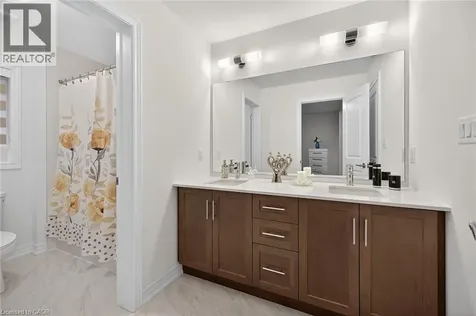 67 Starfire Crescent Stoney Creek ON L8E 0K8