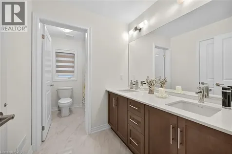 67 Starfire Crescent Stoney Creek ON L8E 0K8