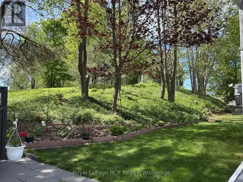 37 Sussex Square Georgian Bluffs ON N4K 5N5