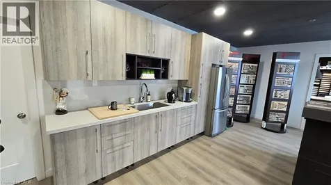 2172 Wyecroft Road Oakville ON L6L 6R1