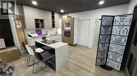 2172 Wyecroft Road Oakville ON L6L 6R1