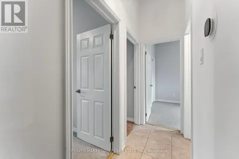 935 Goren Avenue Ottawa ON K1S 1N4