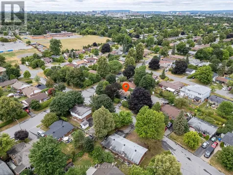 935 Goren Avenue Ottawa ON K1S 1N4