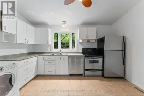 935 Goren Avenue Ottawa ON K1S 1N4