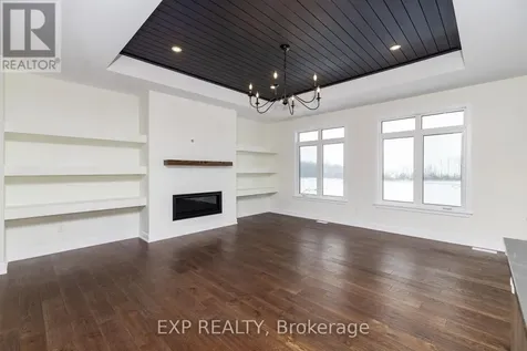 228 Trudeau Crescent Russell ON K4R 1E5