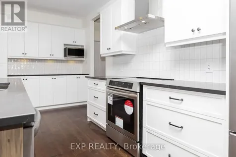 228 Trudeau Crescent Russell ON K4R 1E5