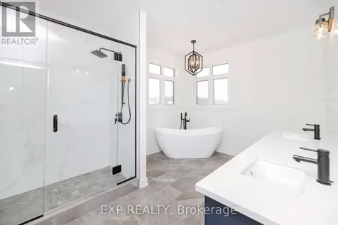 228 Trudeau Crescent Russell ON K4R 1E5
