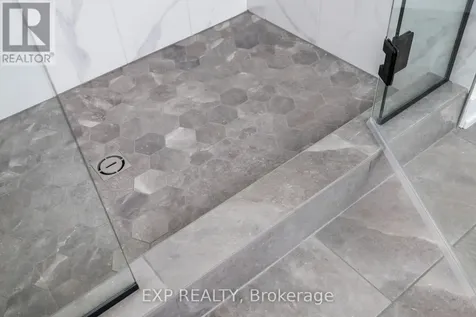 228 Trudeau Crescent Russell ON K4R 1E5