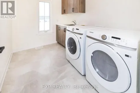 228 Trudeau Crescent Russell ON K4R 1E5