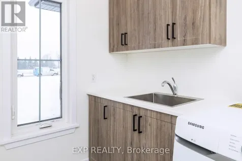 228 Trudeau Crescent Russell ON K4R 1E5
