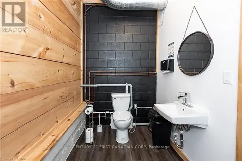 28 Princess Avenue St. Thomas ON N5R 3V4