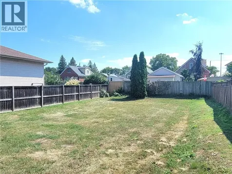 6554 Harper Drive Niagara Falls ON L2E 7K6