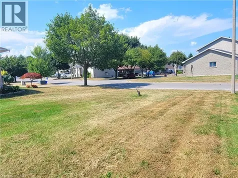 6554 Harper Drive Niagara Falls ON L2E 7K6