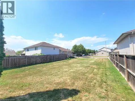 6554 Harper Drive Niagara Falls ON L2E 7K6