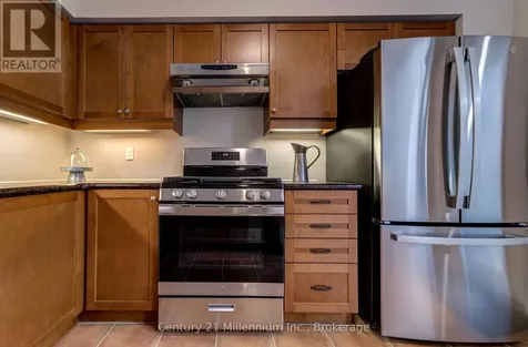 6 Wildrose Trail Collingwood ON L9Y 0J4