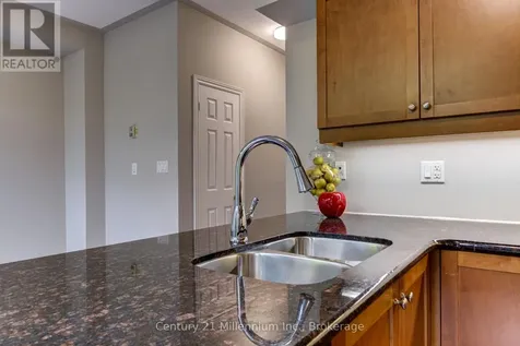 6 Wildrose Trail Collingwood ON L9Y 0J4