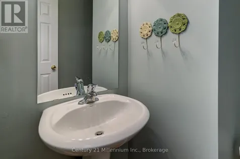 6 Wildrose Trail Collingwood ON L9Y 0J4