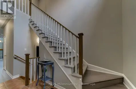 6 Wildrose Trail Collingwood ON L9Y 0J4