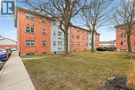 64 Hiawatha Road Woodstock ON N4T 1P4