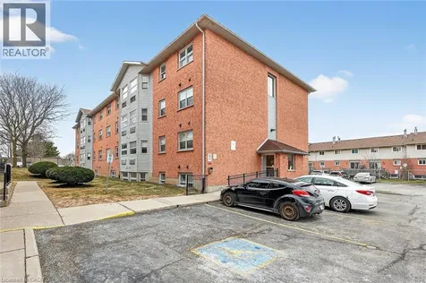 64 Hiawatha Road Woodstock ON N4T 1P4