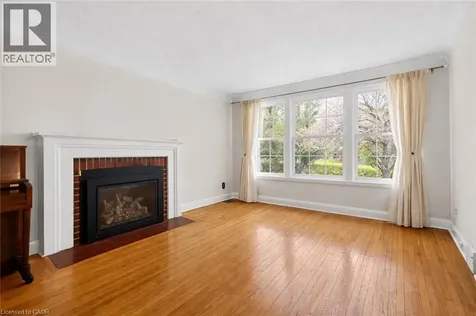 727 Brant Street Burlington ON L7R 2H6