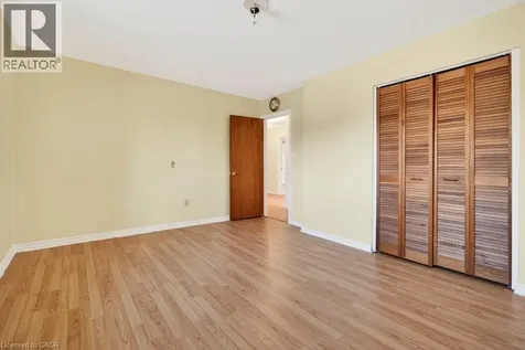 727 Brant Street Burlington ON L7R 2H6