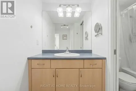 225 Alvin Road North Ottawa ON K1K 4H6