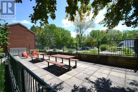 225 Alvin Road North Ottawa ON K1K 4H6