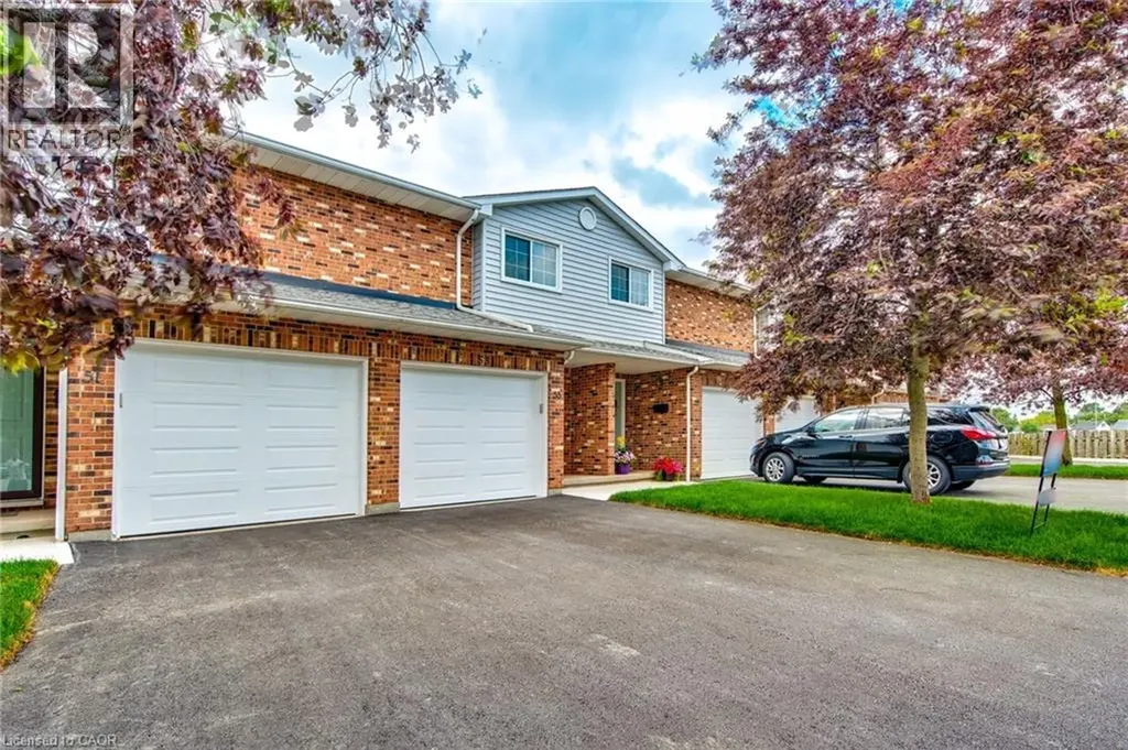 53 Myrtle Avenue St. Catharines ON L2M 5W2