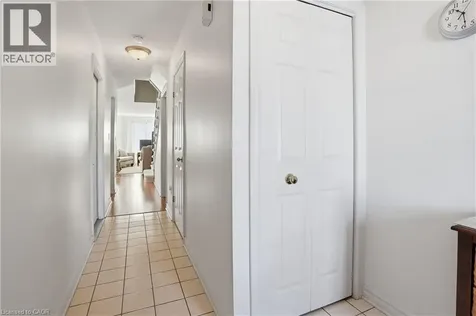 53 Myrtle Avenue St. Catharines ON L2M 5W2