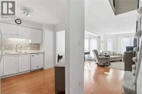 53 Myrtle Avenue St. Catharines ON L2M 5W2