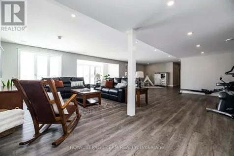 9459 Mccuan Road Beckwith ON K7C 0C4