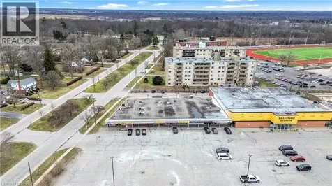 669 Colborne Street East Brantford ON N3S 3M8