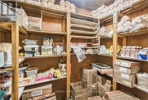 669 Colborne Street East Brantford ON N3S 3M8